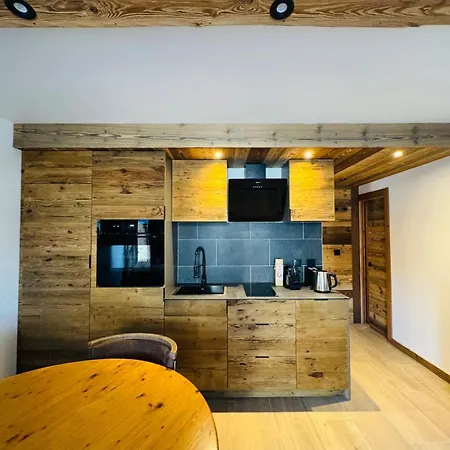 Apartment North *